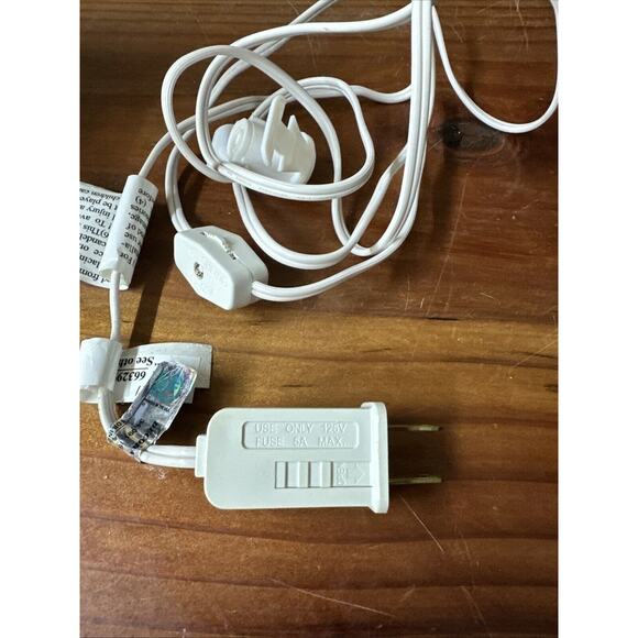 Enchanted Forest Christmas Village Taylor Residence Hard To Find - Picture 6 of 7